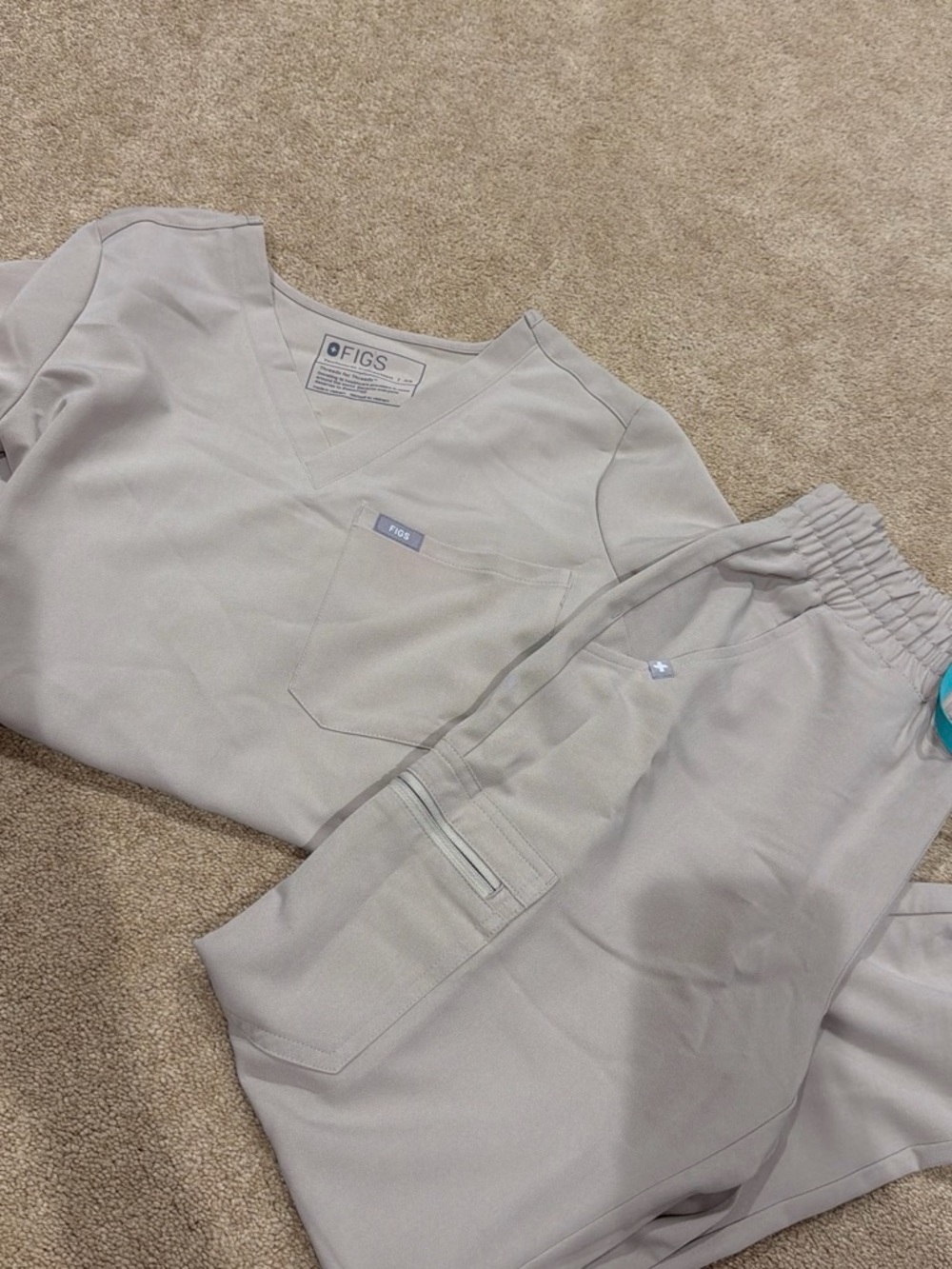 FIGS Women's Set
